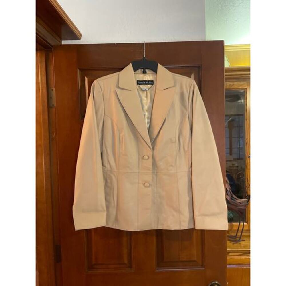 Pamela McCoy Leather blazer Medium